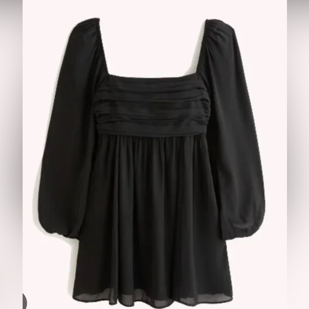Abercrombie & Fitch Gray Ruffle Blouse